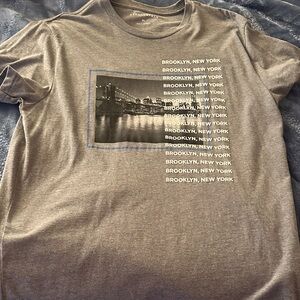 Aeropostale Men's Gray Brooklyn Graphic Short Sleeve Tee